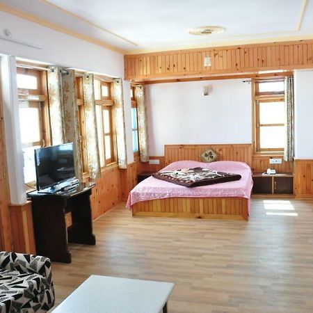 Sara Hotel Narkanda Luaran gambar